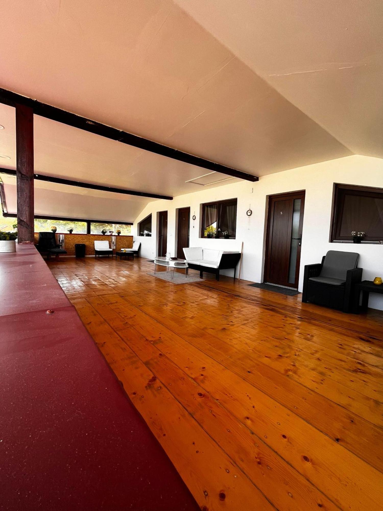 Vila Legrand Bazias Exterior photo